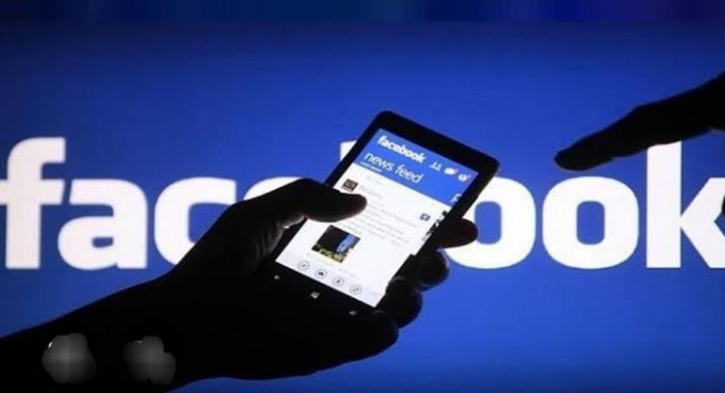 Ilustrasi aplikasi Facebook. [Instagram]